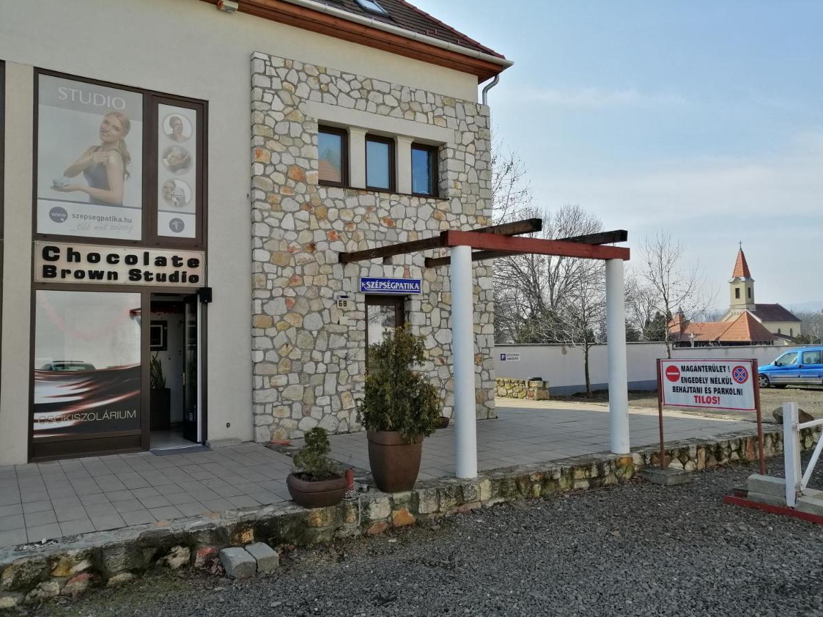 Szépségpatika Apartman Sárospatak Extérieur photo